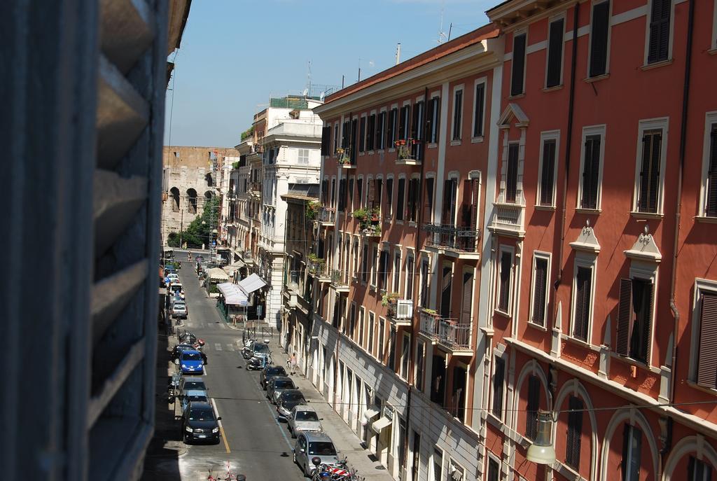 Su Al Celio - Colosseo Bed & Breakfast Рим Стая снимка