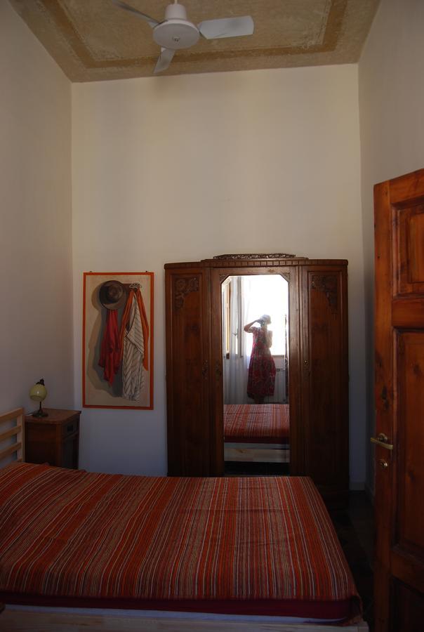 Su Al Celio - Colosseo Bed & Breakfast Рим Стая снимка